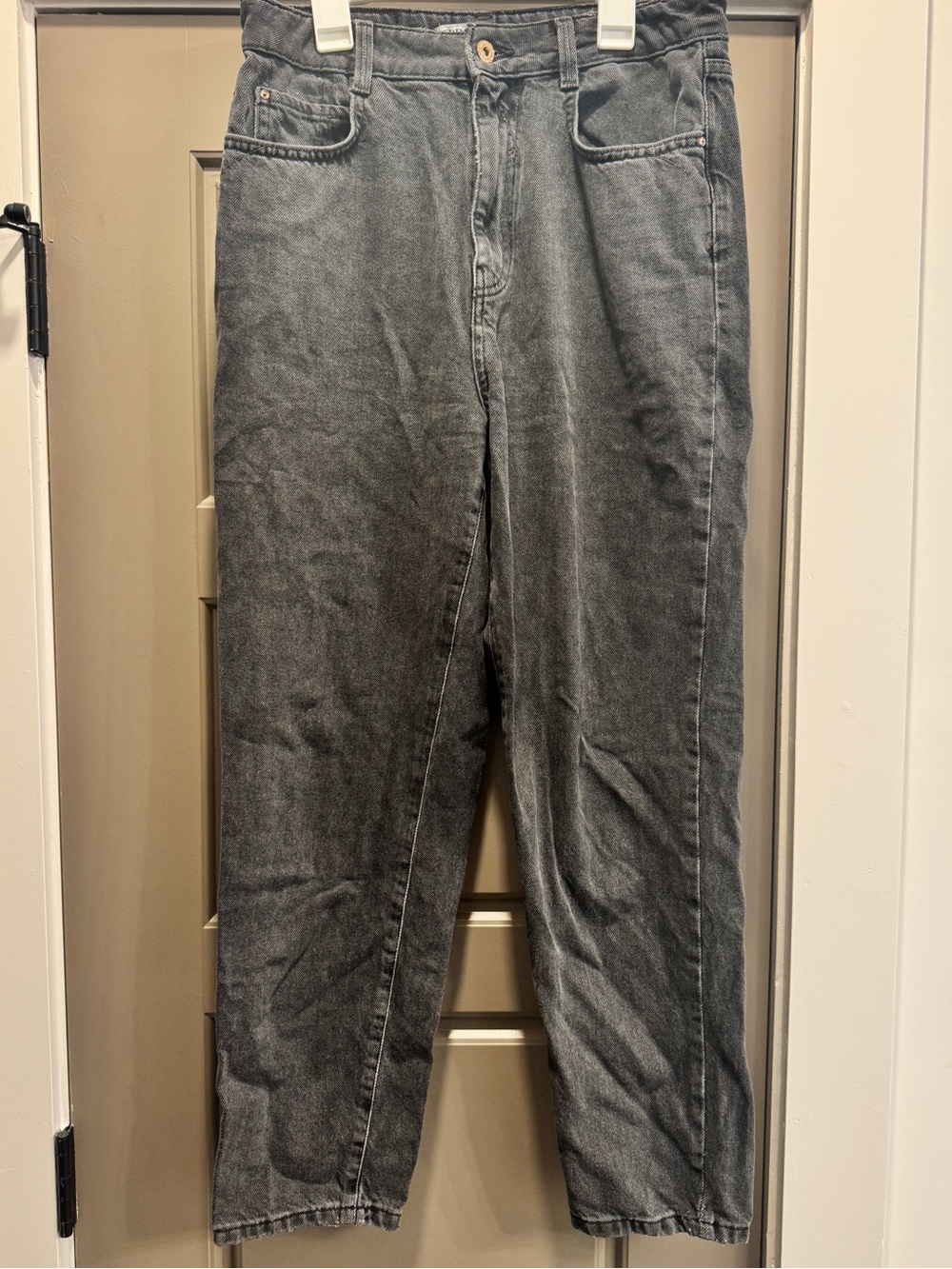 Women’s Black, Washed Jeans - Casual Straight Fit